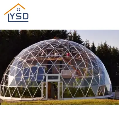 Casa di vetro che può essere vicina alla natura