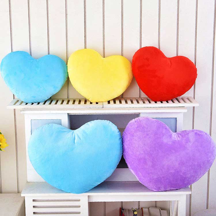 Peluche a forma di cuore